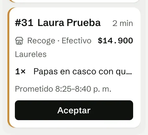 Un pedido nuevo en el panel, con la hora prometida al cliente y el botón Aceptar